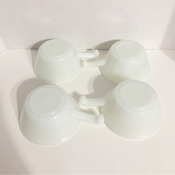 Vintage Fire King Set of Four White Milk Glass Bowls w Handles Cereal Soup Chili - Picture 7 of 7